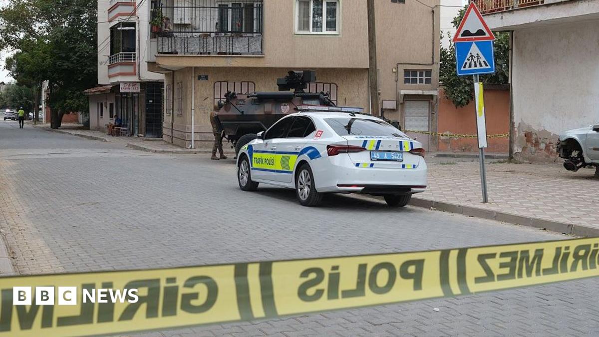 Eleven injured in shooting outside Turkish school