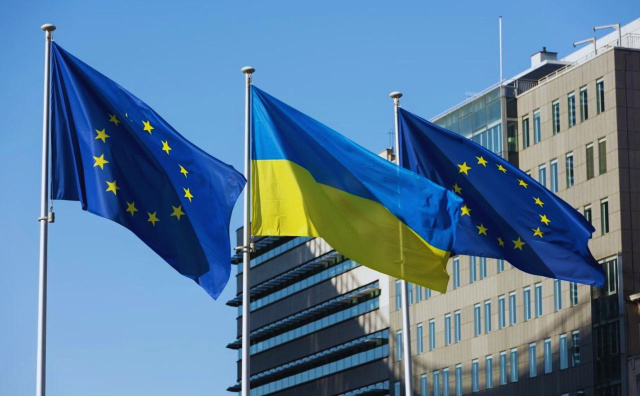 EU Advances €90 Billion Ukraine Loan as Druzhba Pipeline Resumes Oil Deliveries