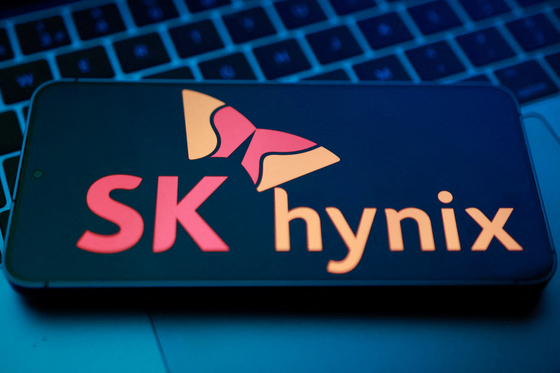 SK hynix posts fivefold profit surge in Q1, beats estimates