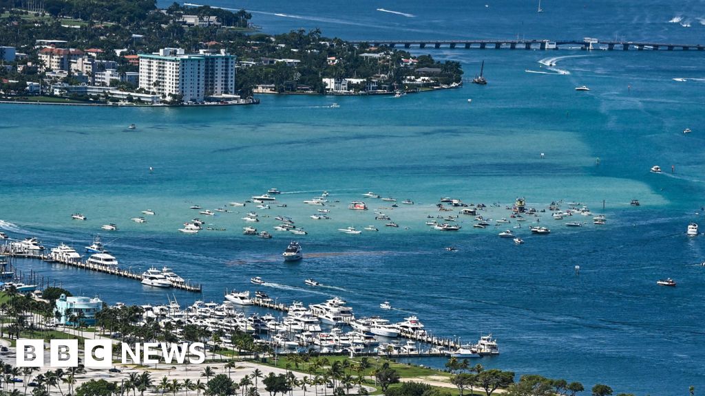 Suspected boat explosion injures 11 in Miami