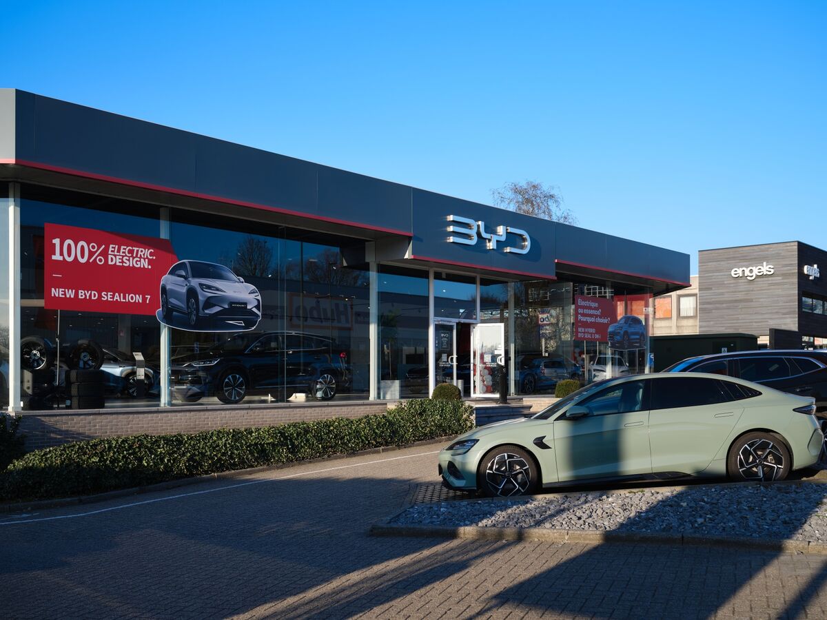 China Vows to Address ‘Irrational Competition’ in EV Sector