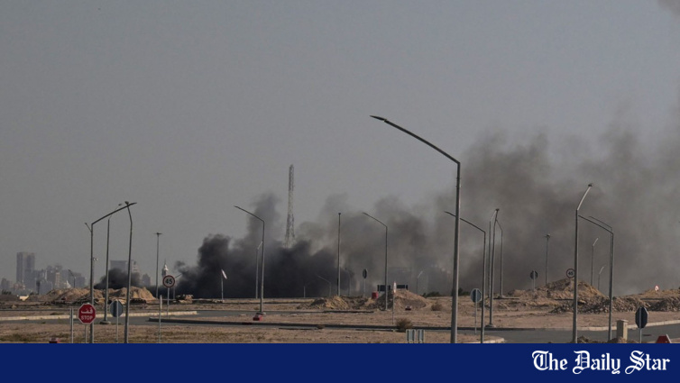 Kuwait says Iranian drones strike oil sector complex, power, government sites