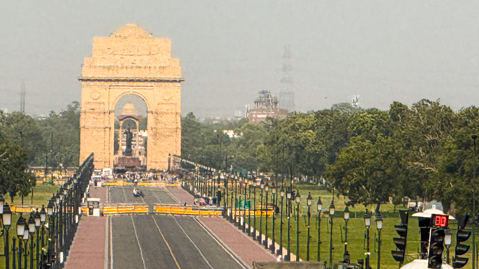 Delhi sees first heatwave as temperature crosses 45°C in some parts, orange alert issued