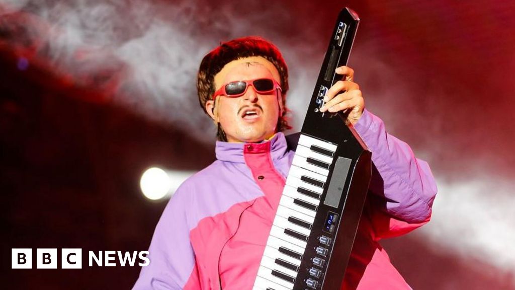 US musician Oliver Tree dies in helicopter collision in Brazil