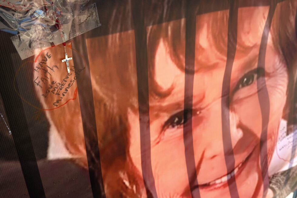 Doors were propped open at missing mother's Arizona home, Savannah Guthrie recounts in interview