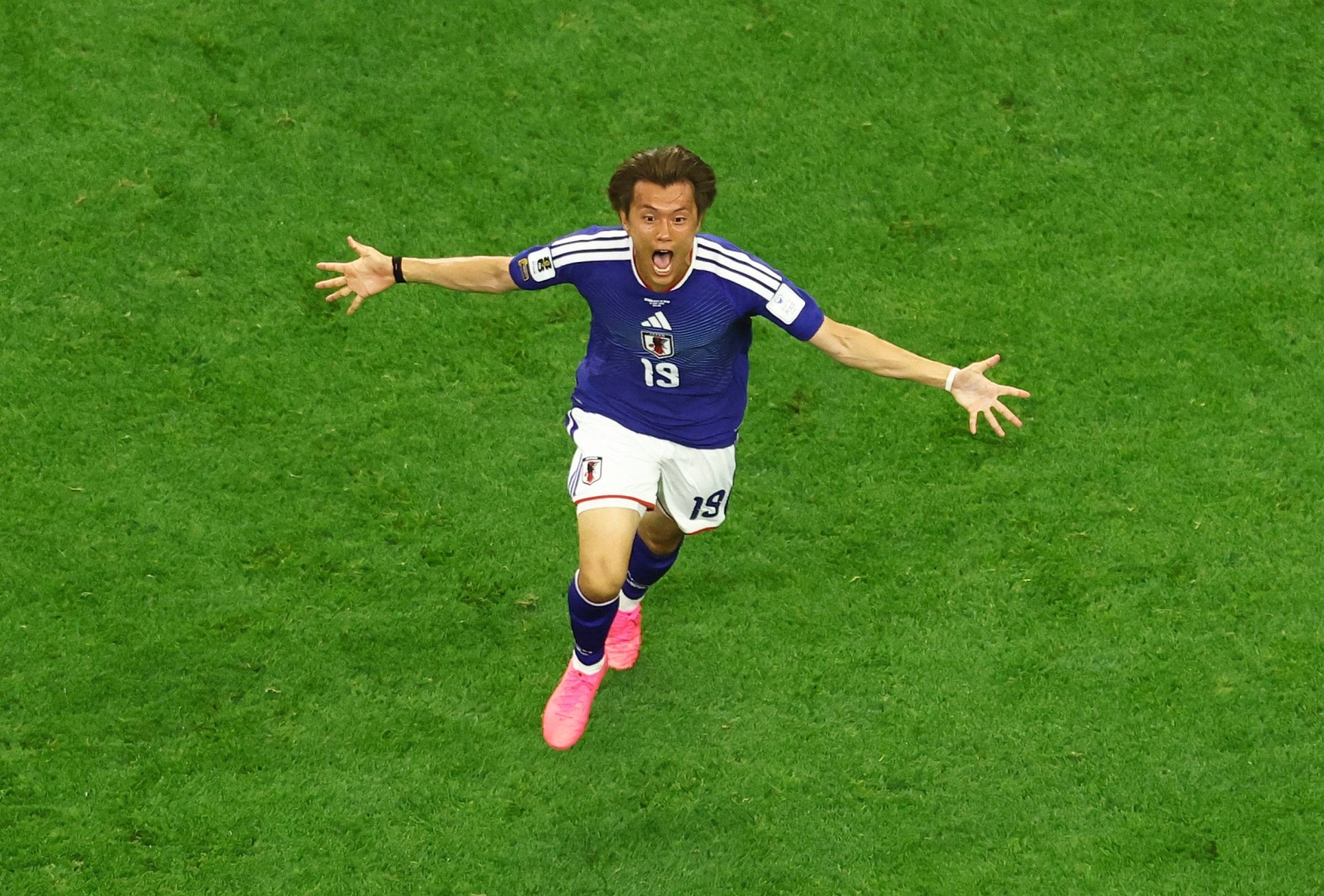 Japan strikes late to earn thrilling draw with Netherlands in World Cup opener