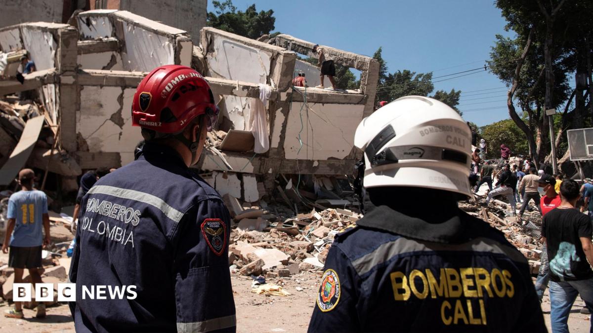 At least 132 killed in Colombia's largest  earthquake in years