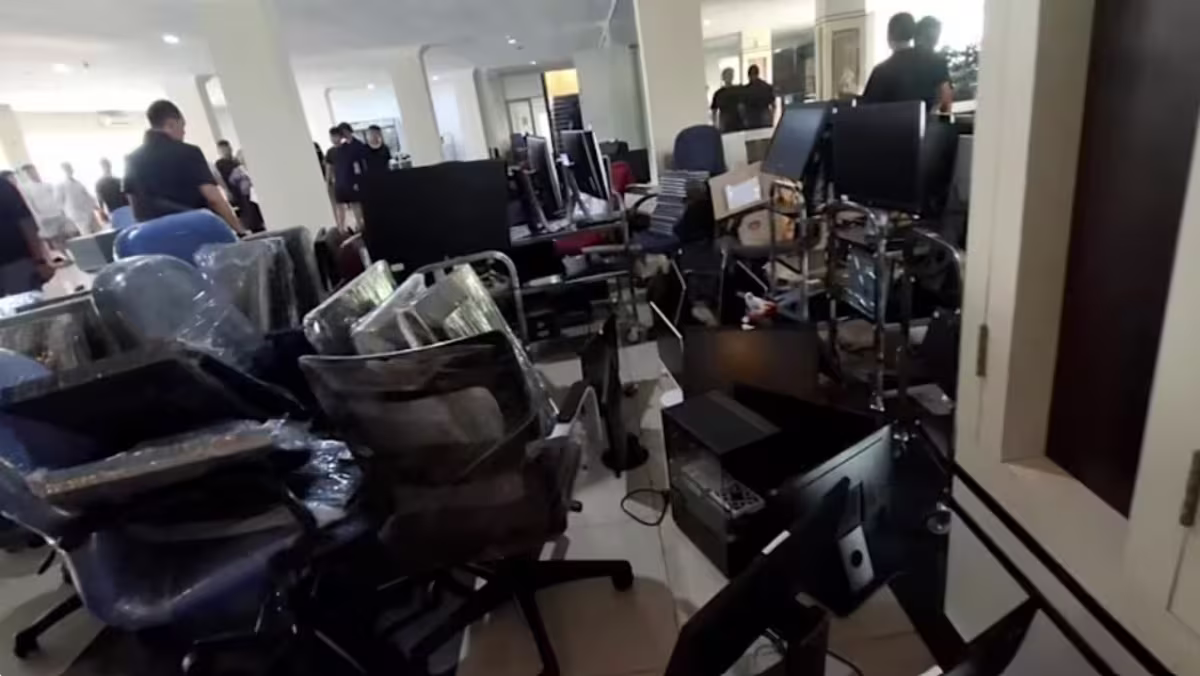 Around 200 foreigners detained over suspected online scam operation, say Batam authorities