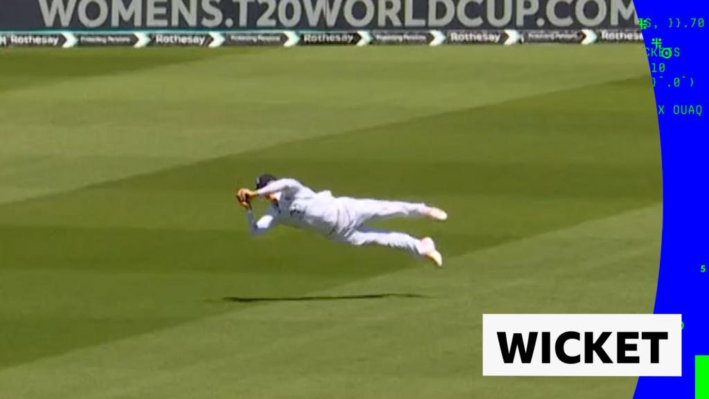 'How did that get there?!' - Bethell's brilliant catch removes Latham