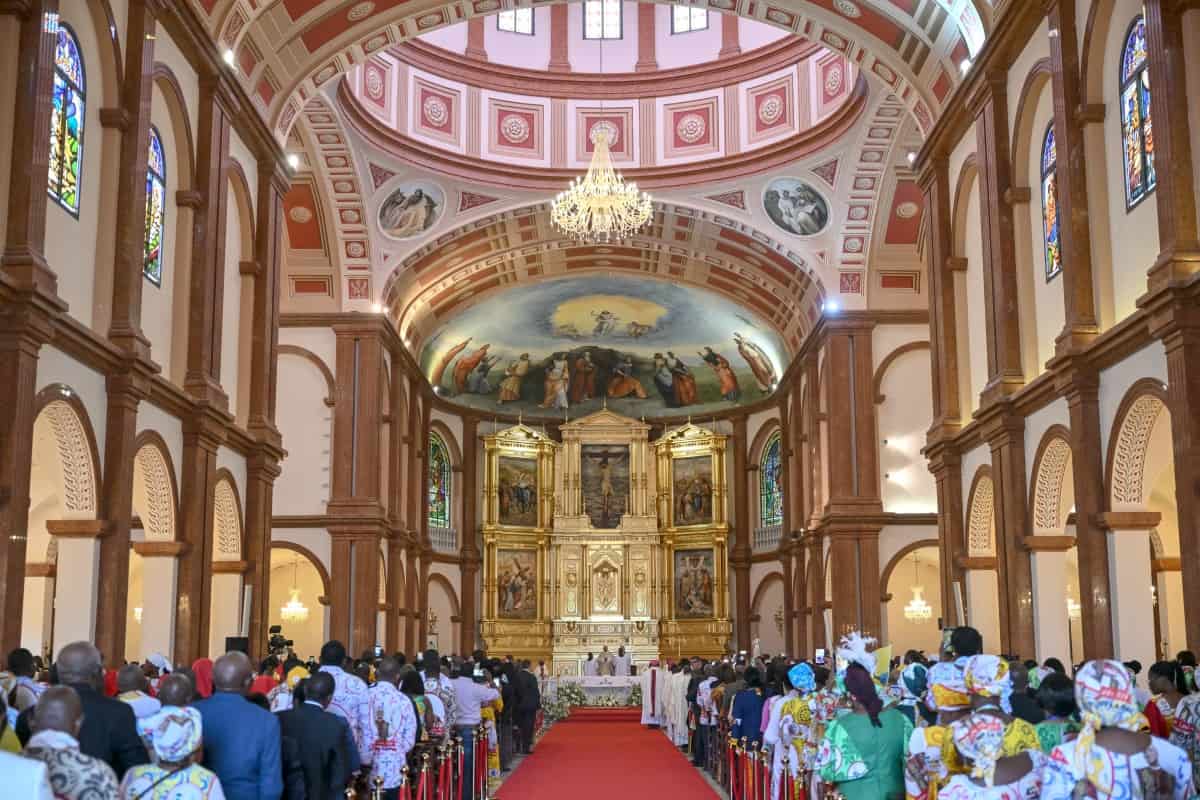 Pope in Equatorial Guinea criticises prison conditions