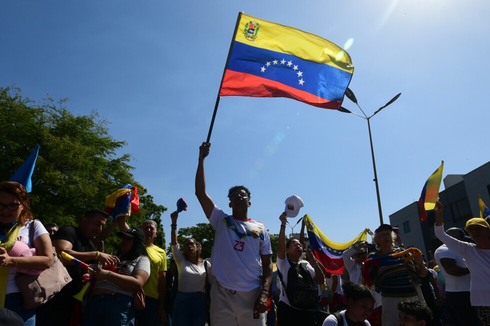 US and Venezuela agree to reestablish diplomatic relations in major shift after Maduro's ouster