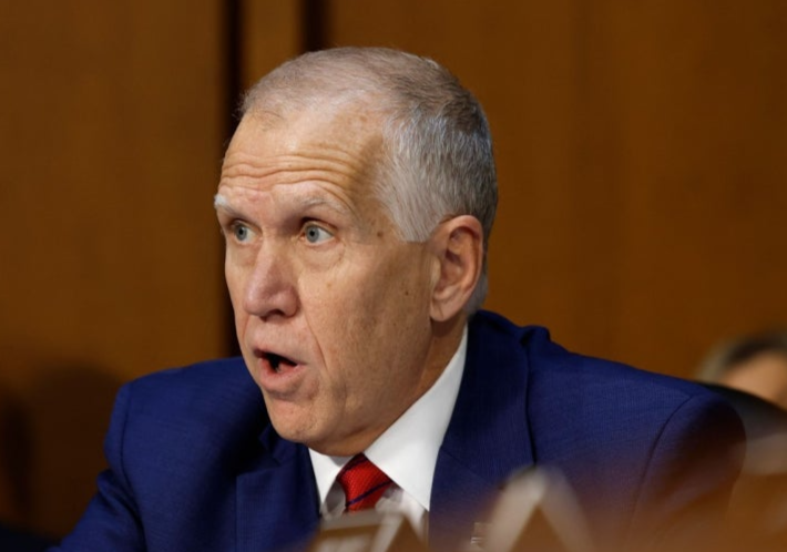 One GOP Vote Blocks Warsh's Path to Dovish Fed Chair