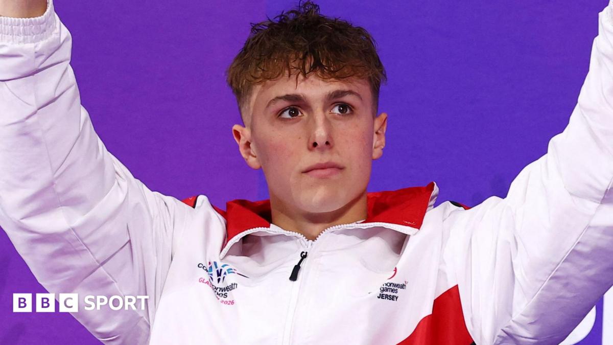 Nowacki beats Ramsay-Peaty to land Jersey's first Games medal in 36 years