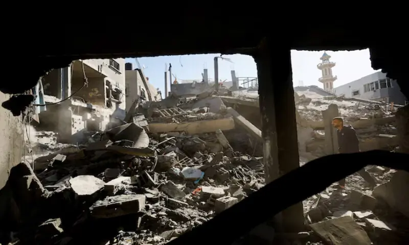 Israeli strike in Gaza kills seven people, including two women