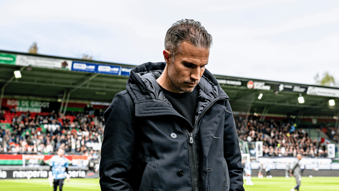 Van Persie sacked by Feyenoord after 15 months in charge