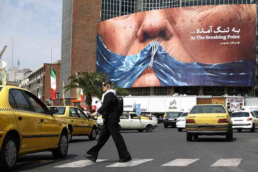 Iran offers Strait deal: Trump dissatisfied, but prefers non-military path