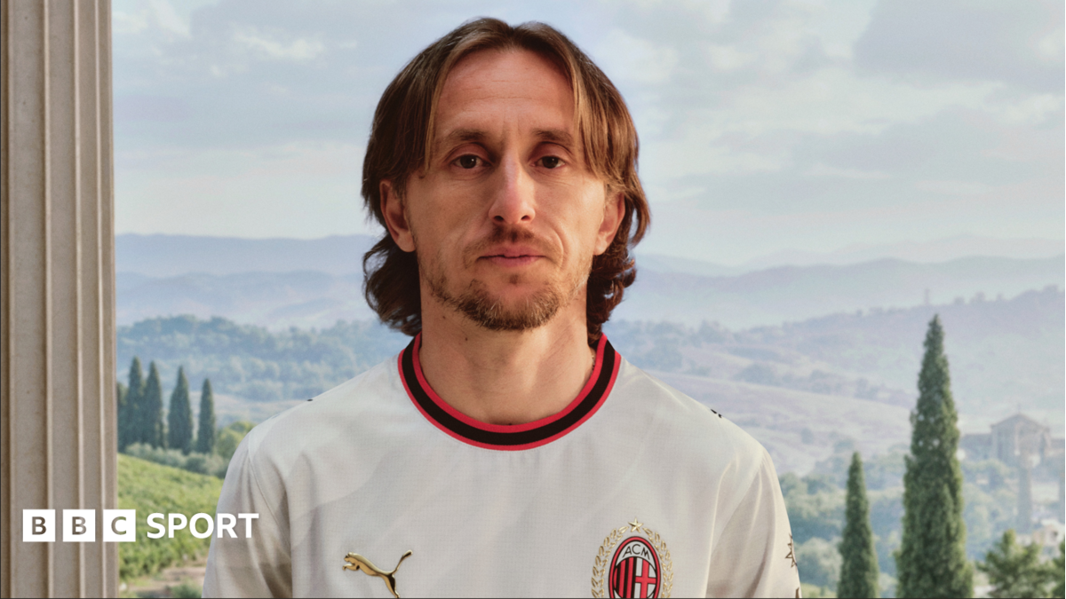 Modric, 40, signs new AC Milan deal