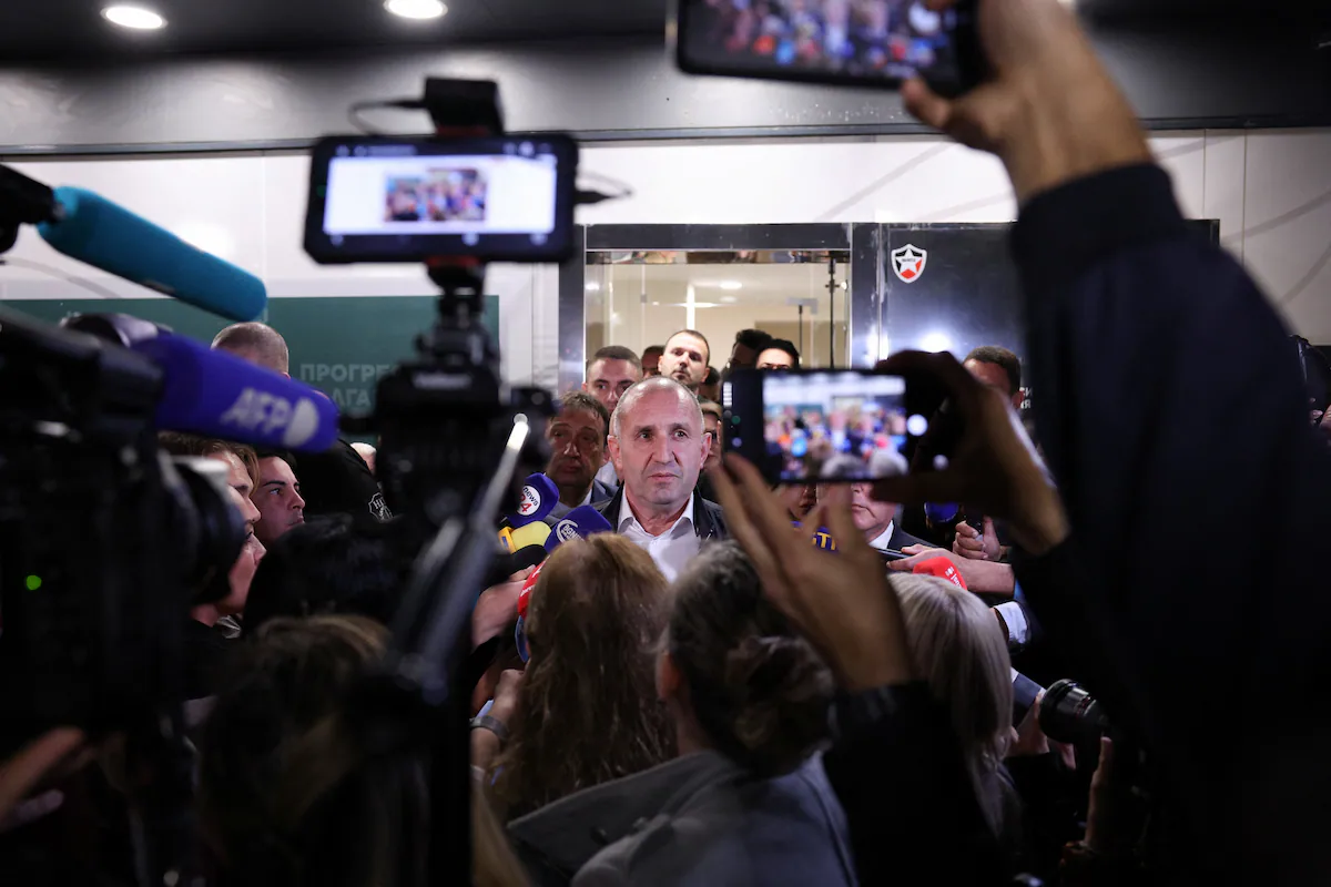 El Kremlin celebra la victoria del general prorruso Radev en las elecciones búlgaras