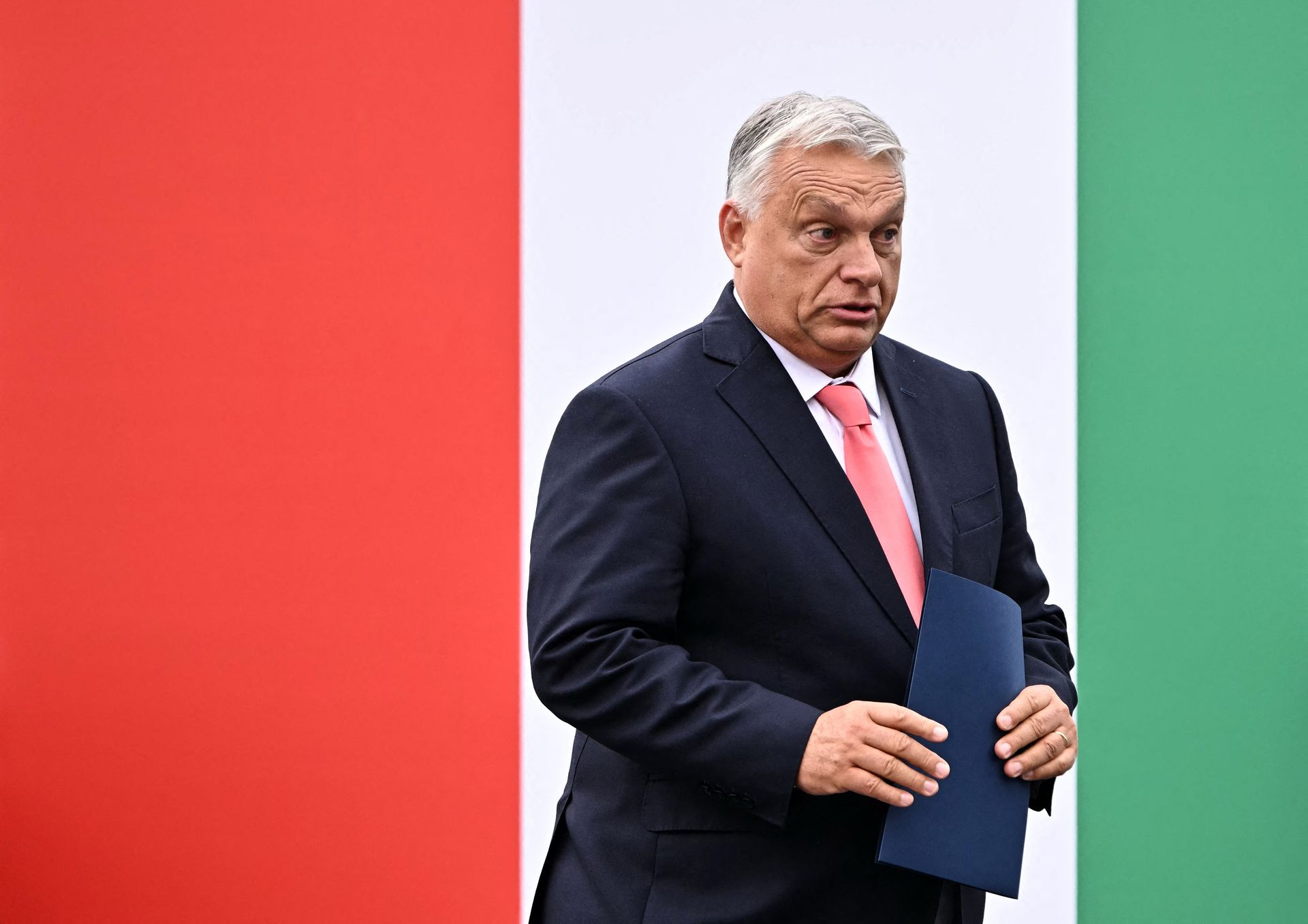 'Taking hostages and stealing money' — Kyiv says Hungary detained Ukrainian bank employees with cash shipments