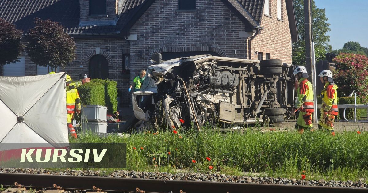 Four Dead as Train Collides With School Minibus in Belgium