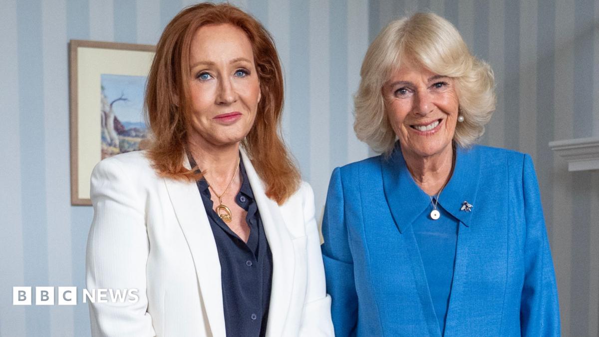 Queen meets author JK Rowling to mark start of royal week