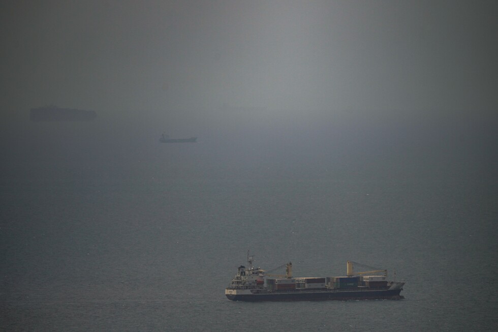 US boards ship carrying Iran oil as Trump threatens mine-laying vessels
