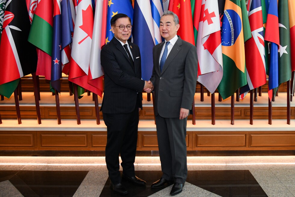 Chinese foreign minister and Thai prime minister agree to collaborate on fighting cyberscams