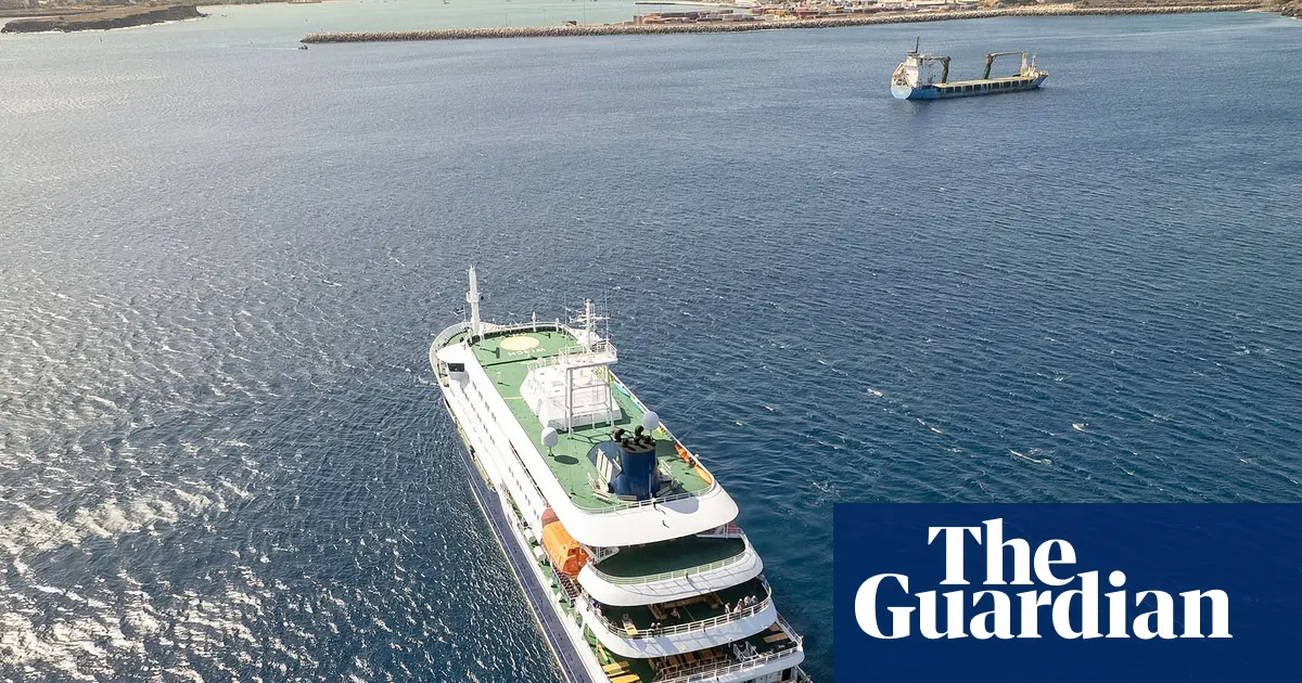 Cruise ship at centre of suspected hantavirus outbreak blocked from docking in Cape Verde