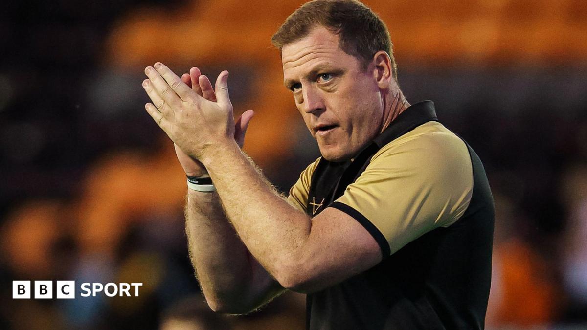 Tigers head coach Carr leaves for 'personal reasons'