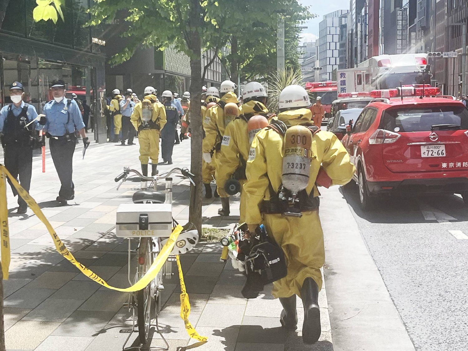 Mysterious odor at luxury mall in Ginza leaves at least 25 feeling unwell