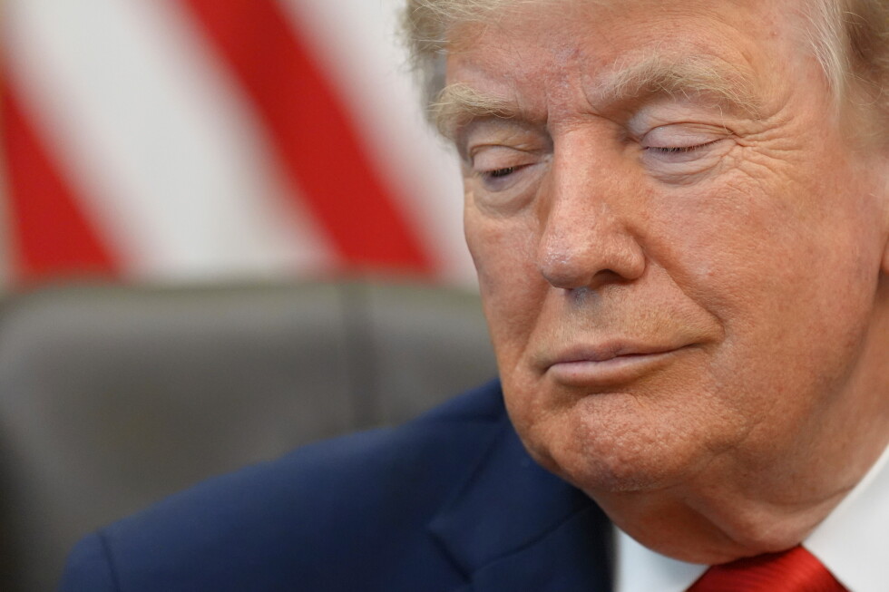 Appeals court says U.S. government can keep collecting 10% tariffs for now