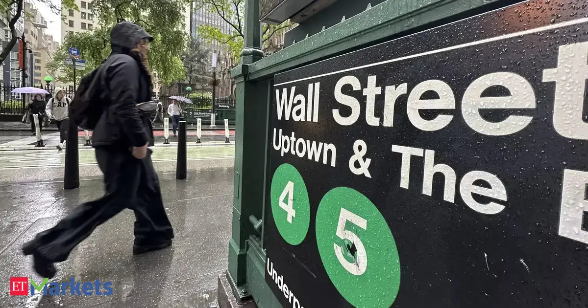 US stock markets today: Dow Jones crashes 700 points, Nasdaq drops over 1% as AI worries spook investors