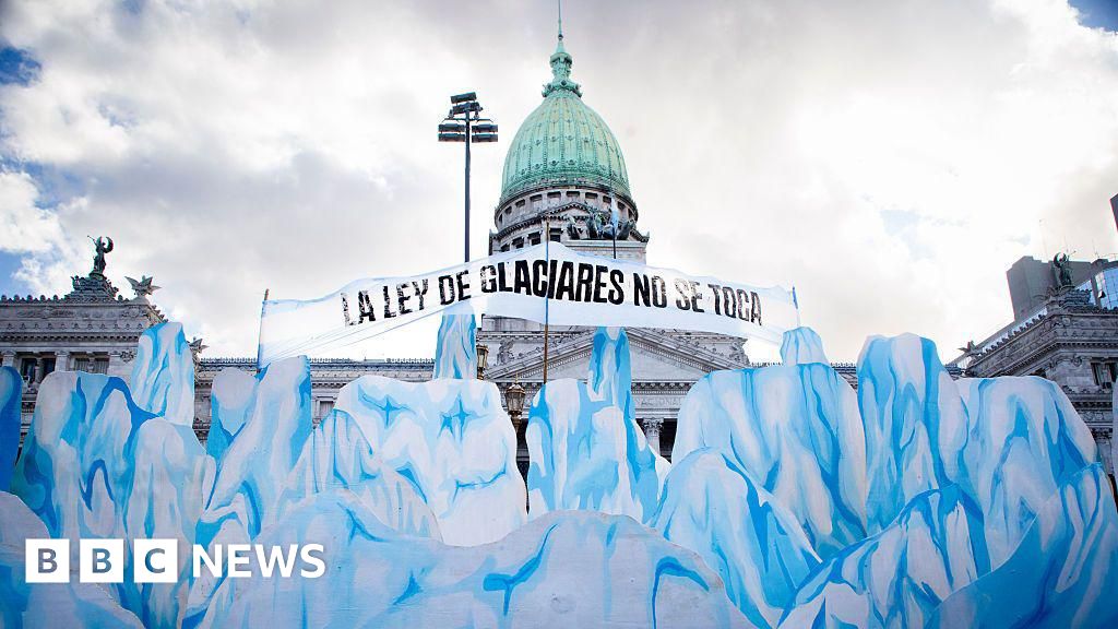 Argentina passes bill loosening protection of its glaciers