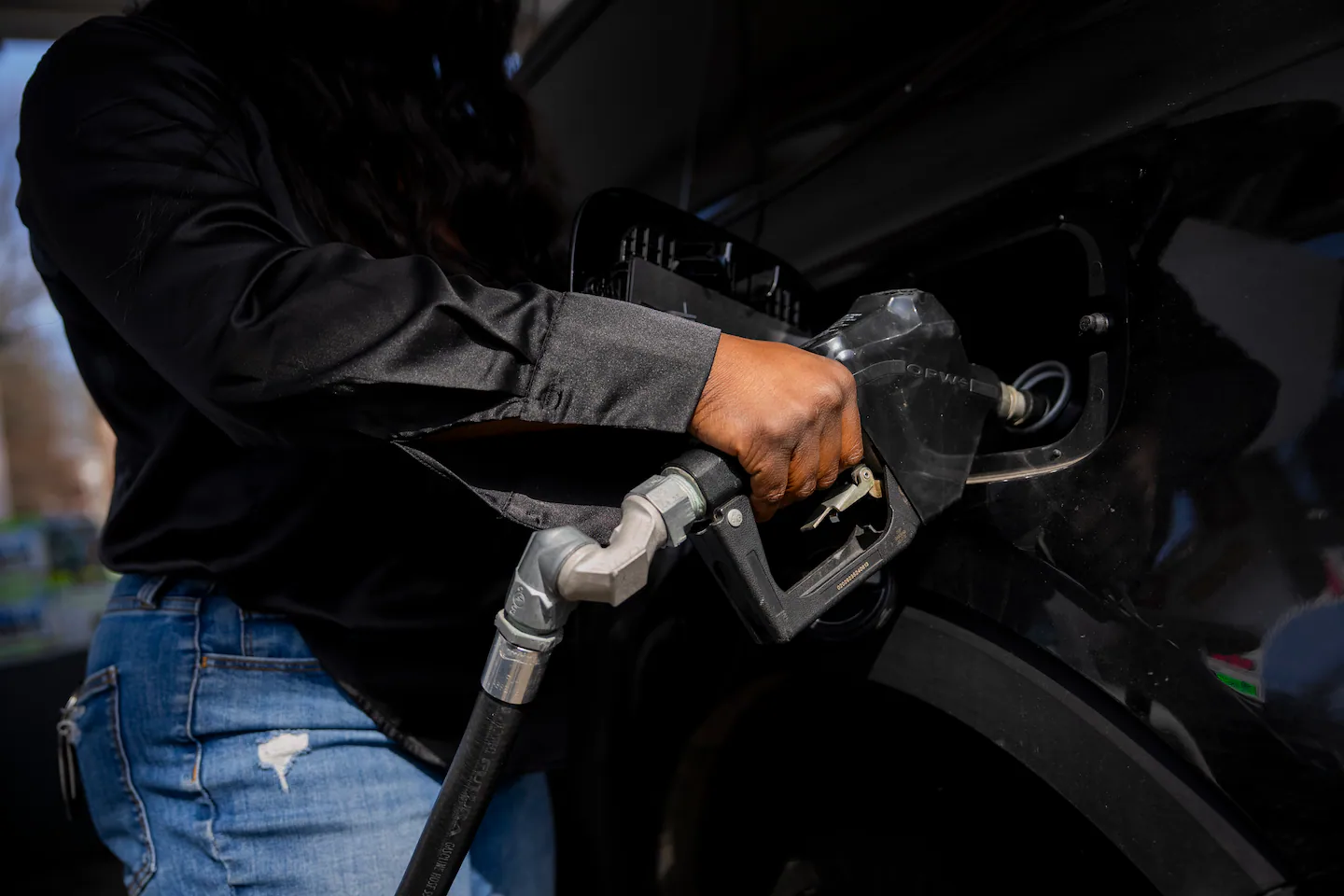 Tribal gas stations offer a reprieve from high prices during Iran war