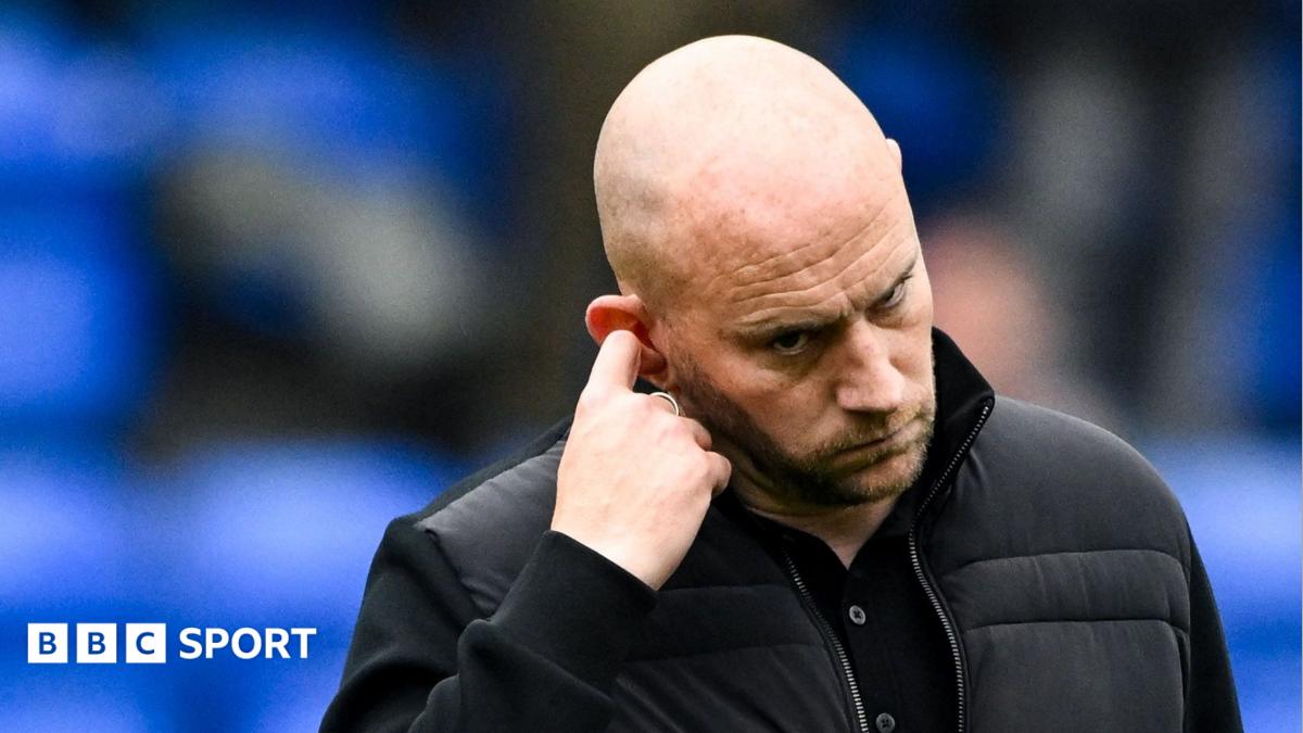 'Gambling & guessing' - what is going on at Hibs?