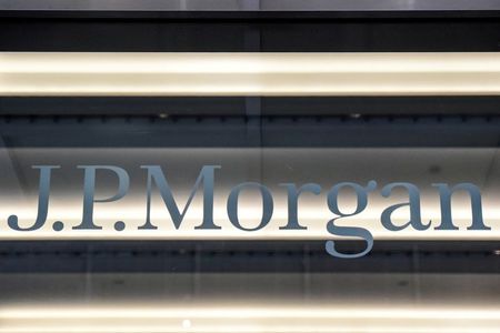 J.P. Morgan Cuts Rating on Indian Stocks as Valuation Concerns and Energy Risks Cloud Outlook