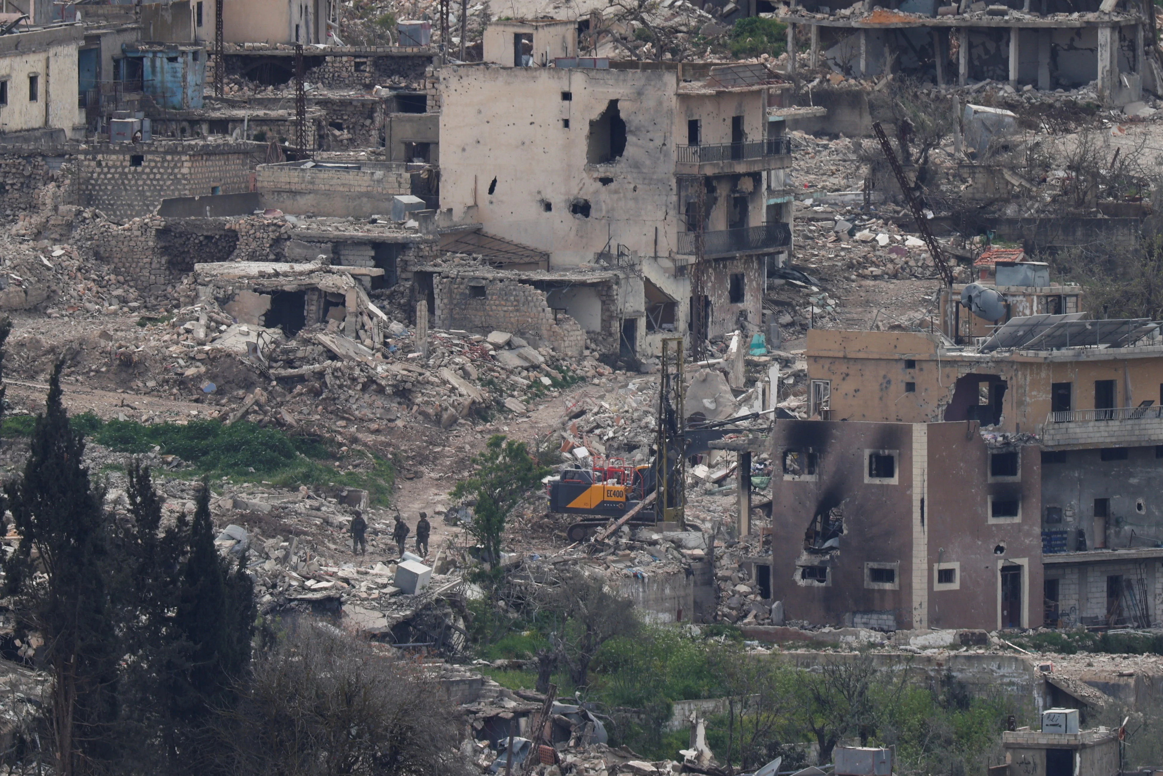 Israel-Lebanon Talks Loom as Fighting Persists