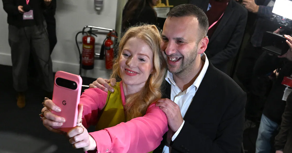 Embarrassing byelection defeat for Keir Starmer as Greens seize Labour stronghold