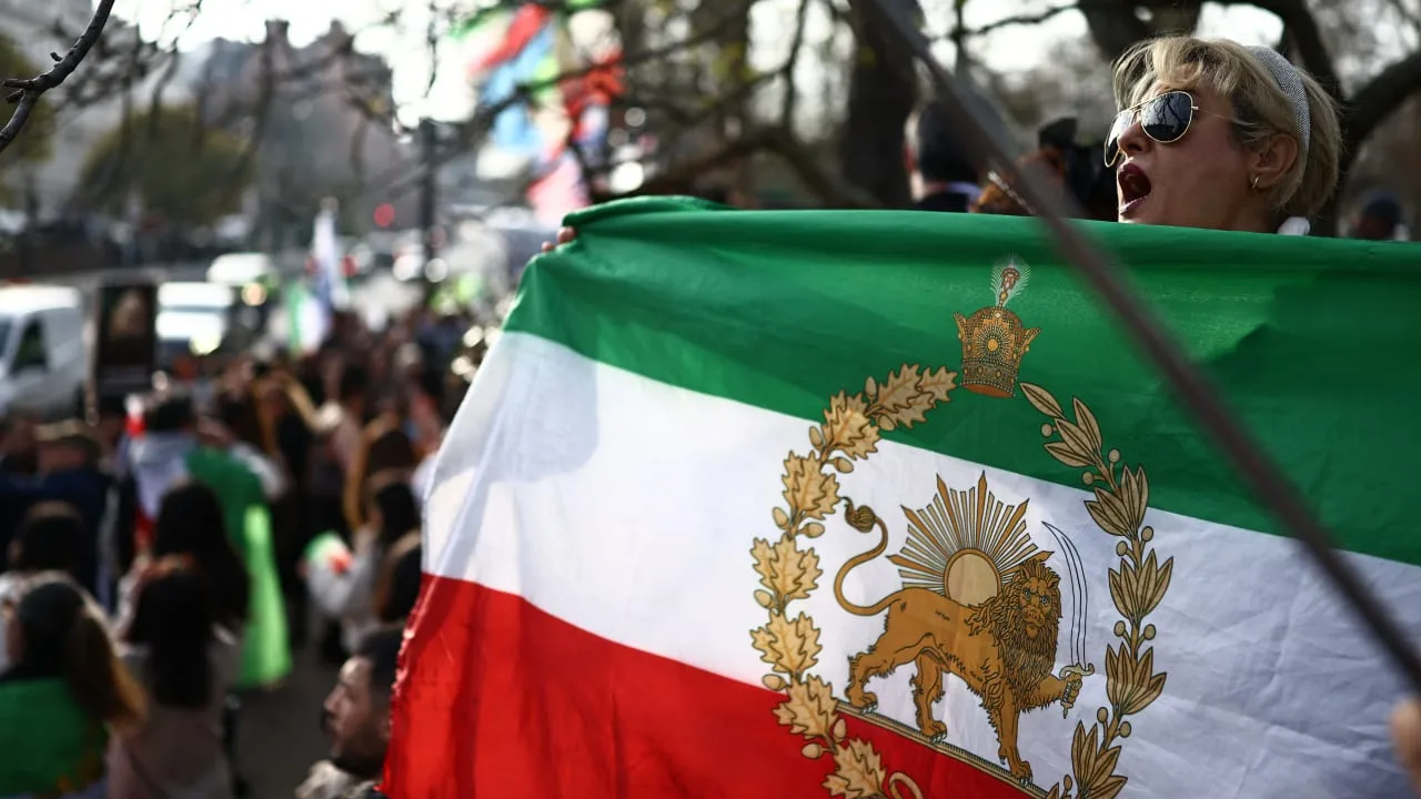 Iranian dissidents shocked by US deal, fear Donald Trump was fooled by Tehran