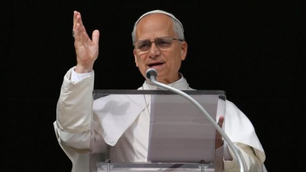 Pope says 'tyrants' speech was not aimed at Trump