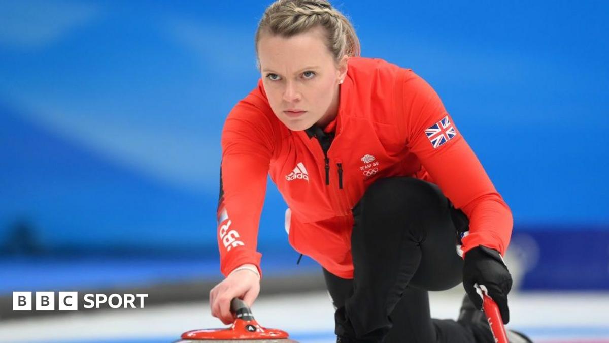 Drummond wins mixed doubles title on return to curling
