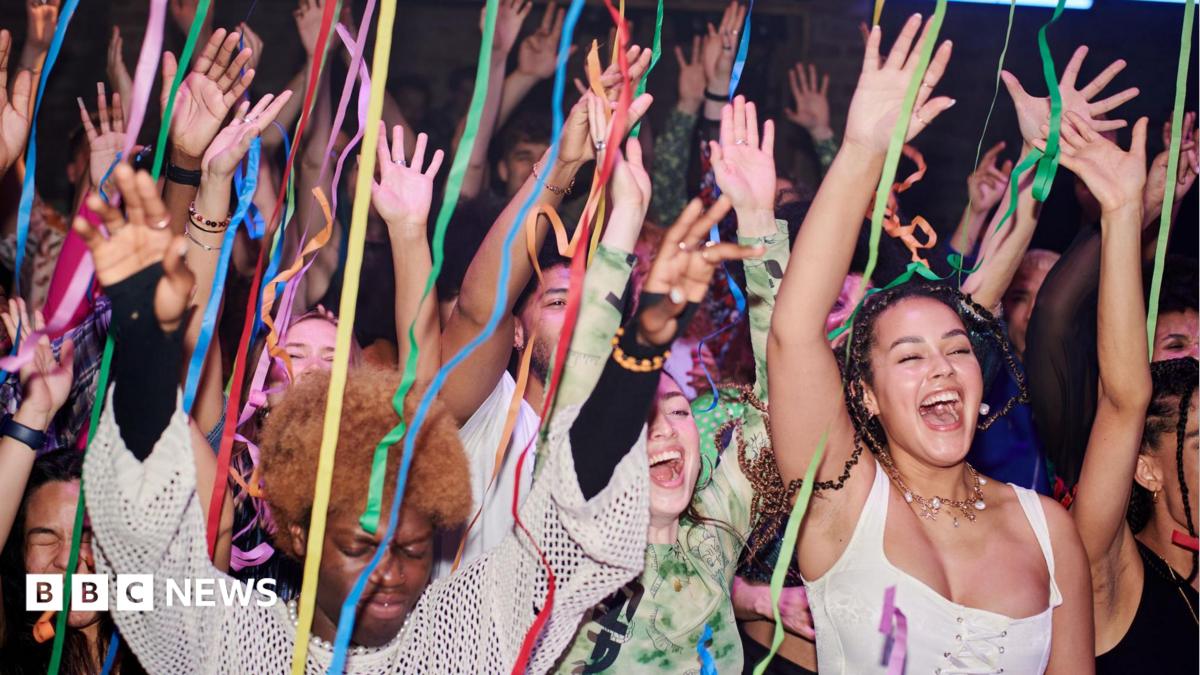 Government to cut business rates for pubs, clubs and music venues