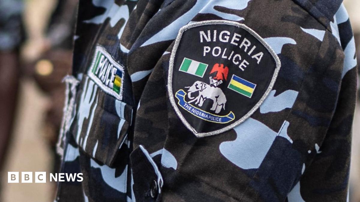 Traffic officers arrested for allegedly seeking bribe from Nigeria's anti-corruption boss