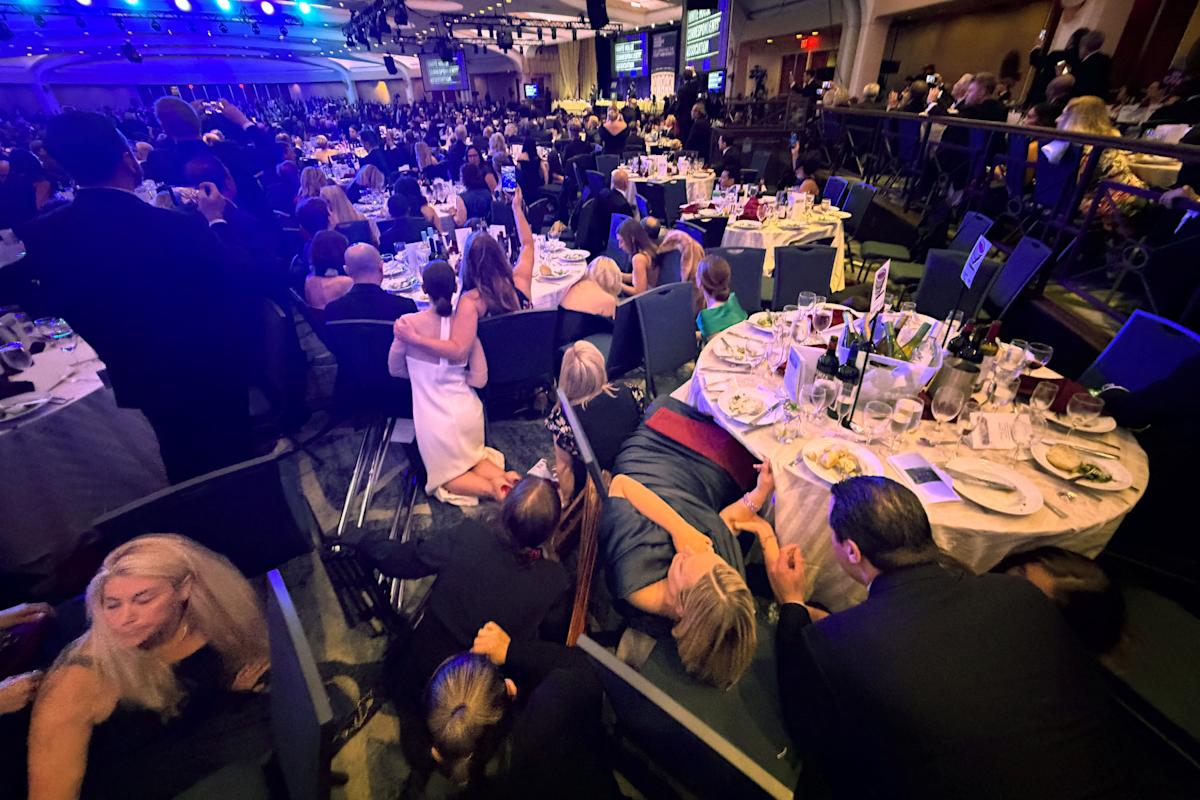 Inside the room during White House Correspondents' Dinner shooting