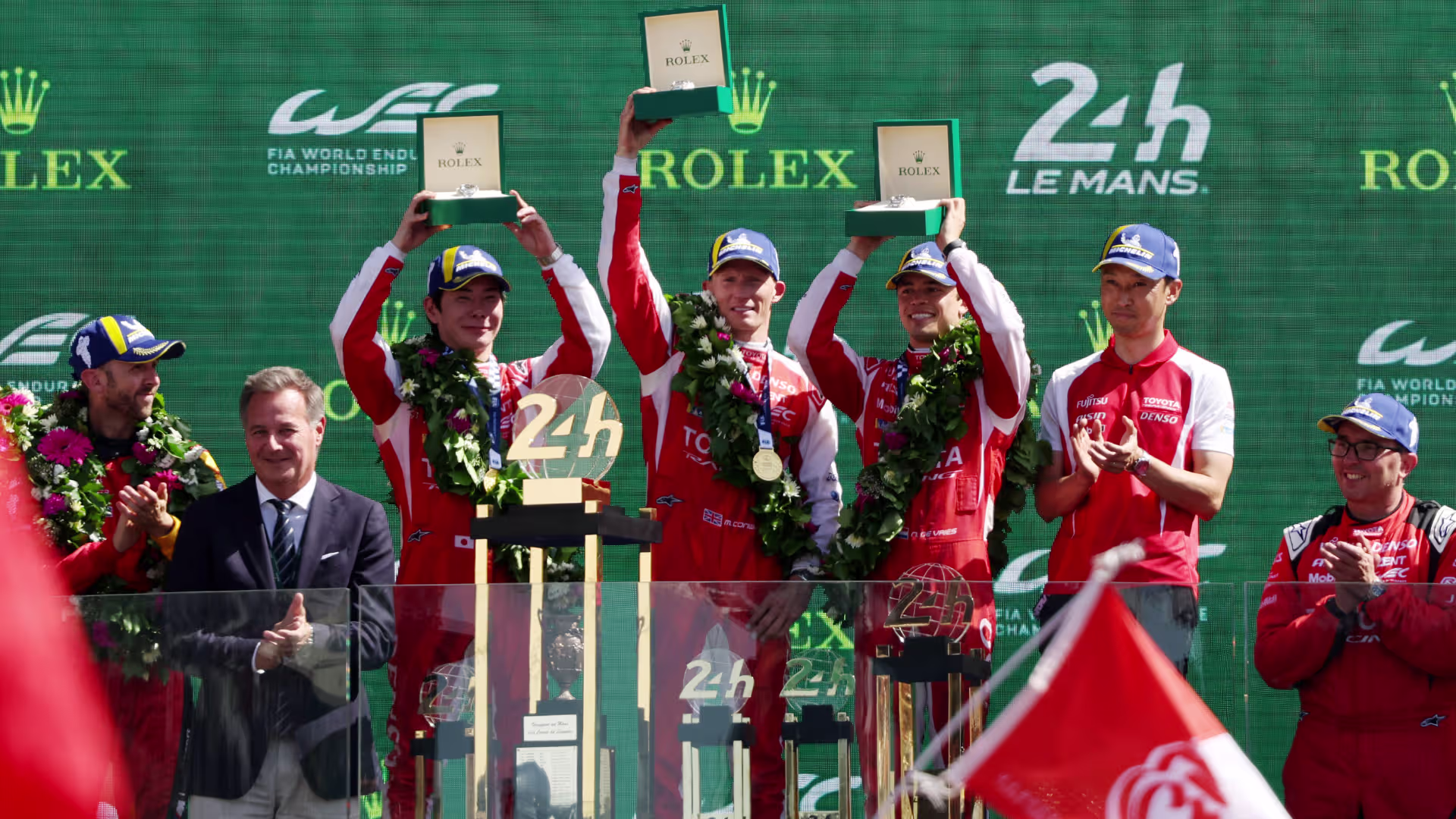 Former F1 drivers De Vries and Kobayashi win Le Mans 24 Hours