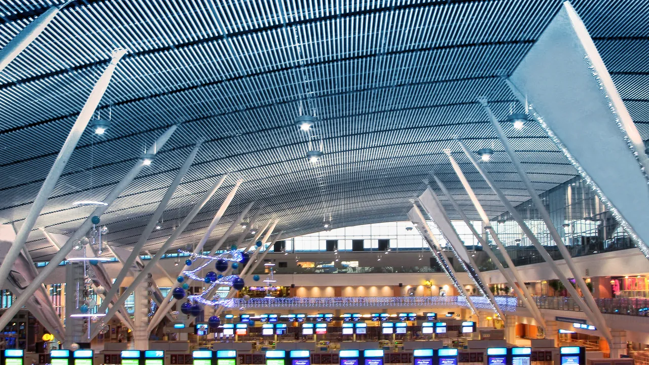 Fingerprints, face scans and automated systems: What the EU’s new travel rules mean for British travellers