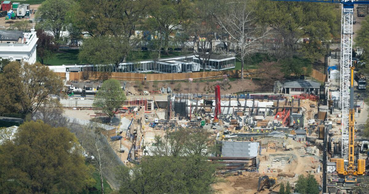 Construction on Trump's White House ballroom can continue for now, appeals court says