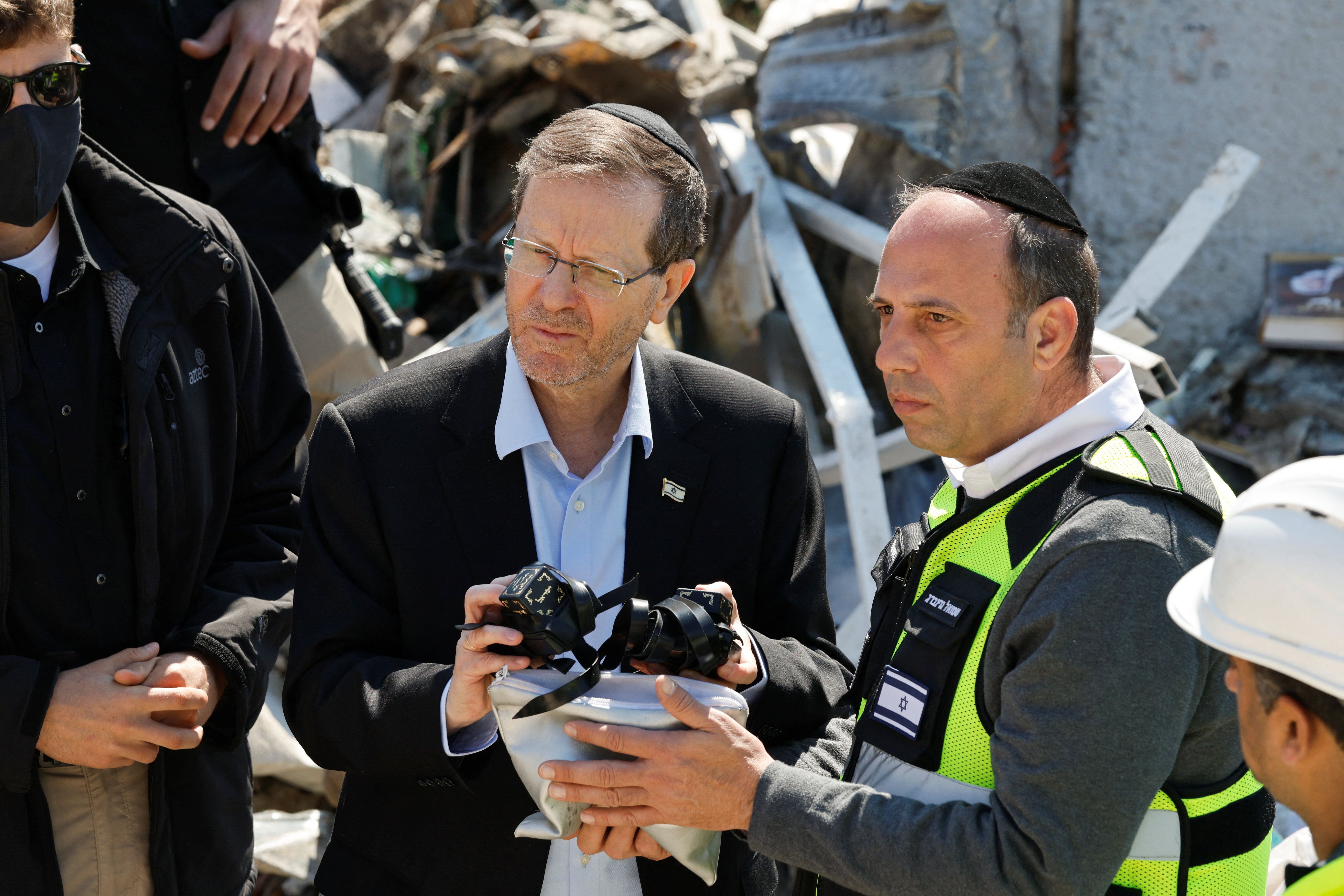 Israeli president tells Bild: War with Iran needs 'end result', not exact timetable