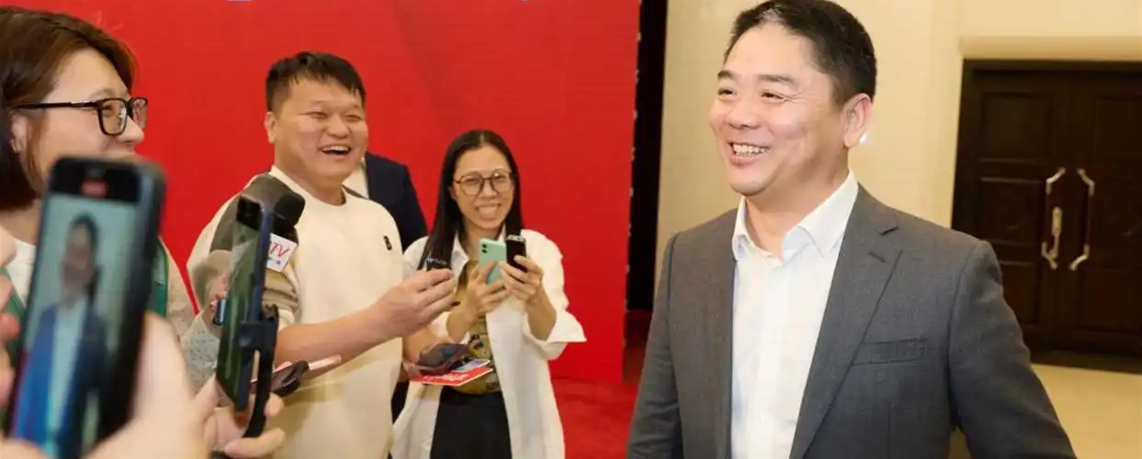 JD.com Founder's New Mission: 100,000-yuan Yacht for Ordinary Household