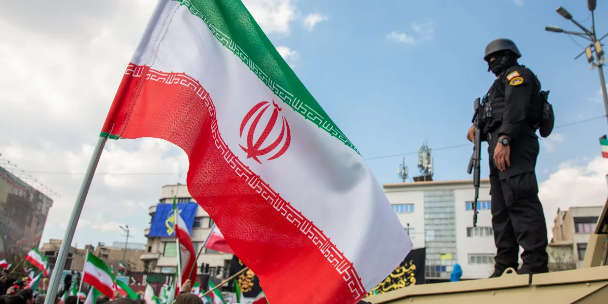 Iranians begin forming human chains around power plants ahead of Trump’s deadline, social media videos show